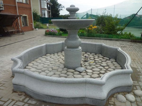 Фонтаны из гранита